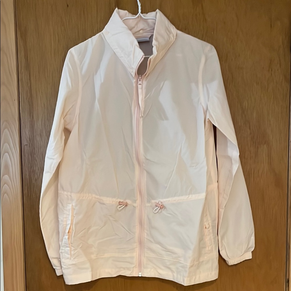 Cream Water-Resistant Raincoat with High Collar and Elastic Cuffs